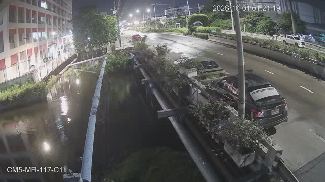 Latest picture from the Point 2 at the entrance of Soi Seri Thai 56-CAM1 camera