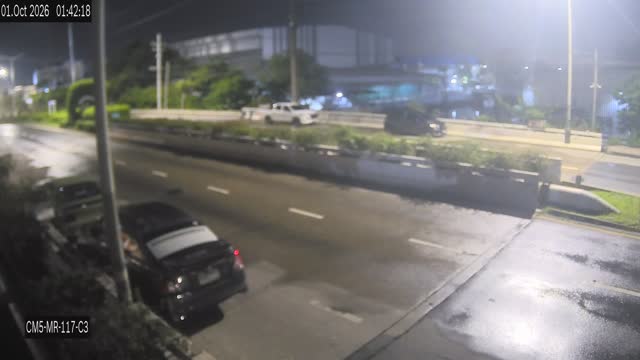 Latest picture from the Point 2 at the entrance of Soi Seri Thai 56-CAM3 camera