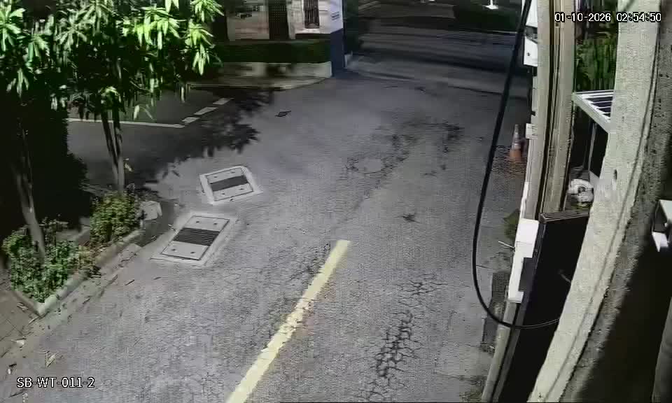 Latest picture from the Soi Sukhumvit 67, in front of Phra Mae Maree Phra Khanong School - CAM2 camera