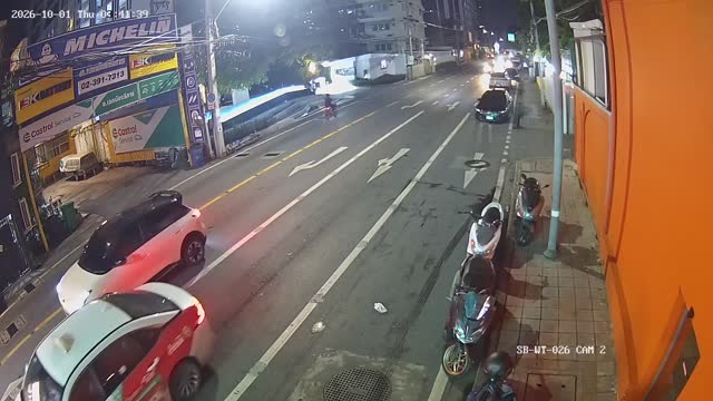 Latest picture from the Near Soi Ekkamai 12 entrance-CAM2 camera