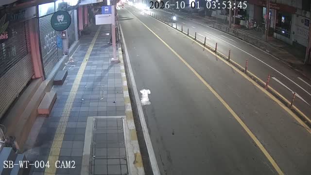 Latest picture from the Junction of Asok Montri Rd and Sukhumvit 21 Soi 1 - CAM2 camera