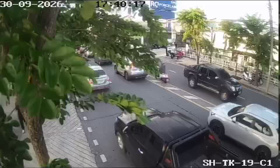 ภาพล่าสุดจากกล้อง ปากซอยประชาอุทิศ 76/1-CAM1