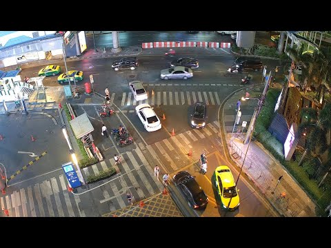 ภาพล่าสุดจากกล้อง Bangkok, Sukhumvit Road and Soi Sukhumvit 19